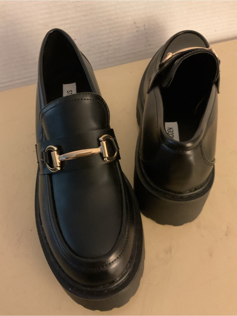 Steve Madden women black leather platform loafer Approach shoes US 10